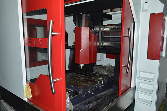 精密雕銑機 精密雕銑機